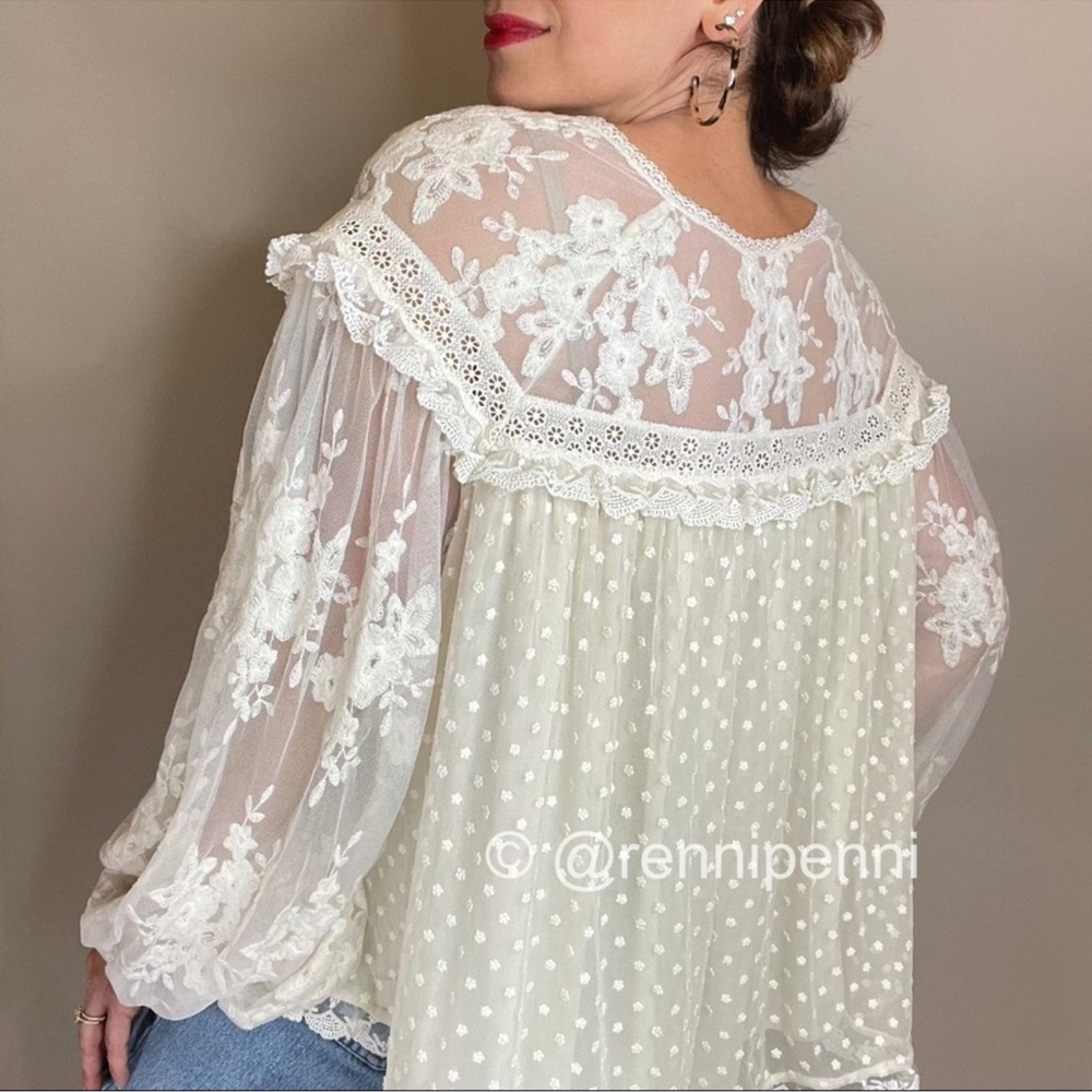 Spell and the Gypsy Cream Ivory Dawn Lace Reversible Lace Up Babydoll Blouse - Picture 4 of 8